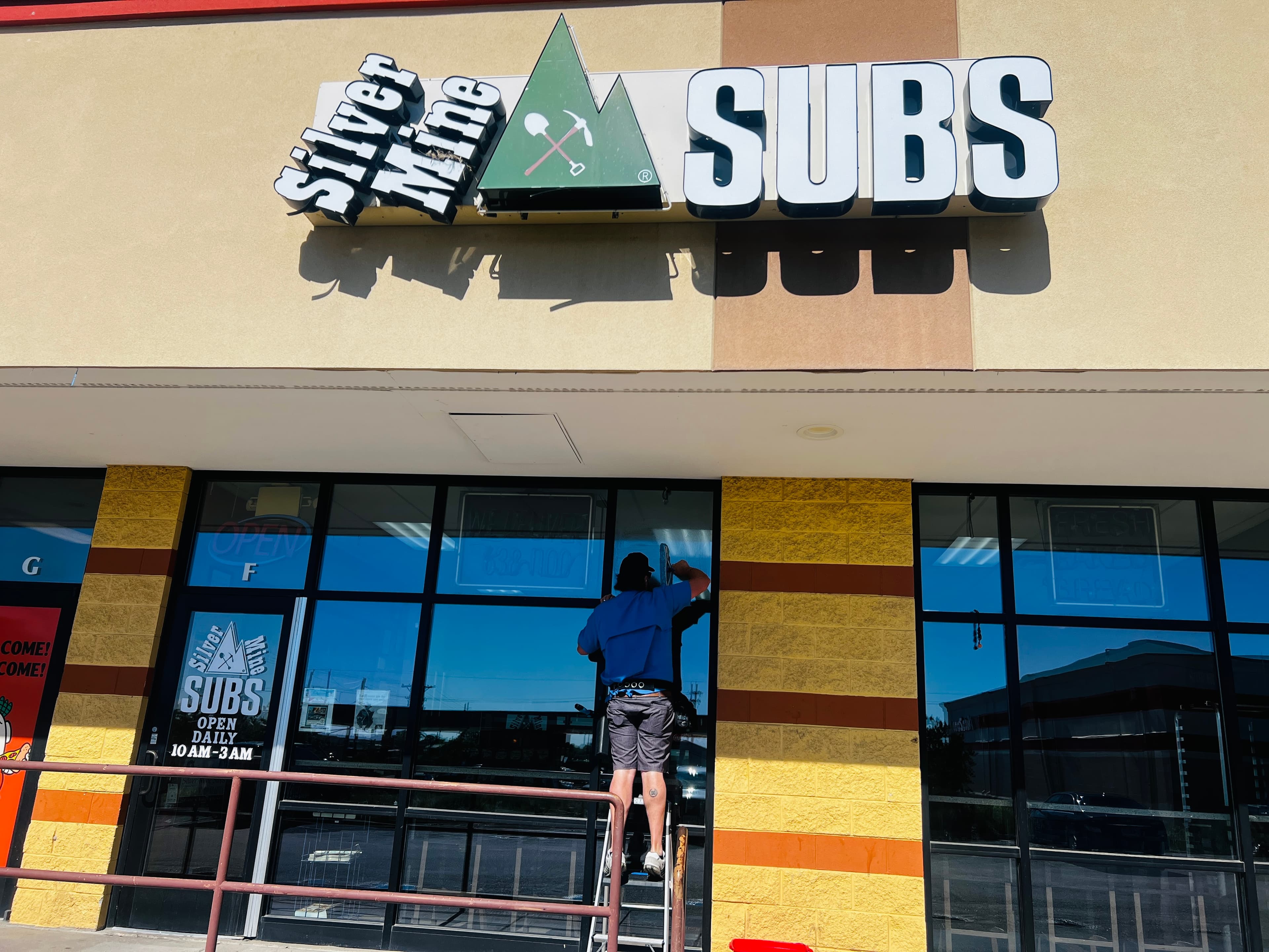 Silver Mine Subs commercial property serviced by Above & Beyond Janitorial Services